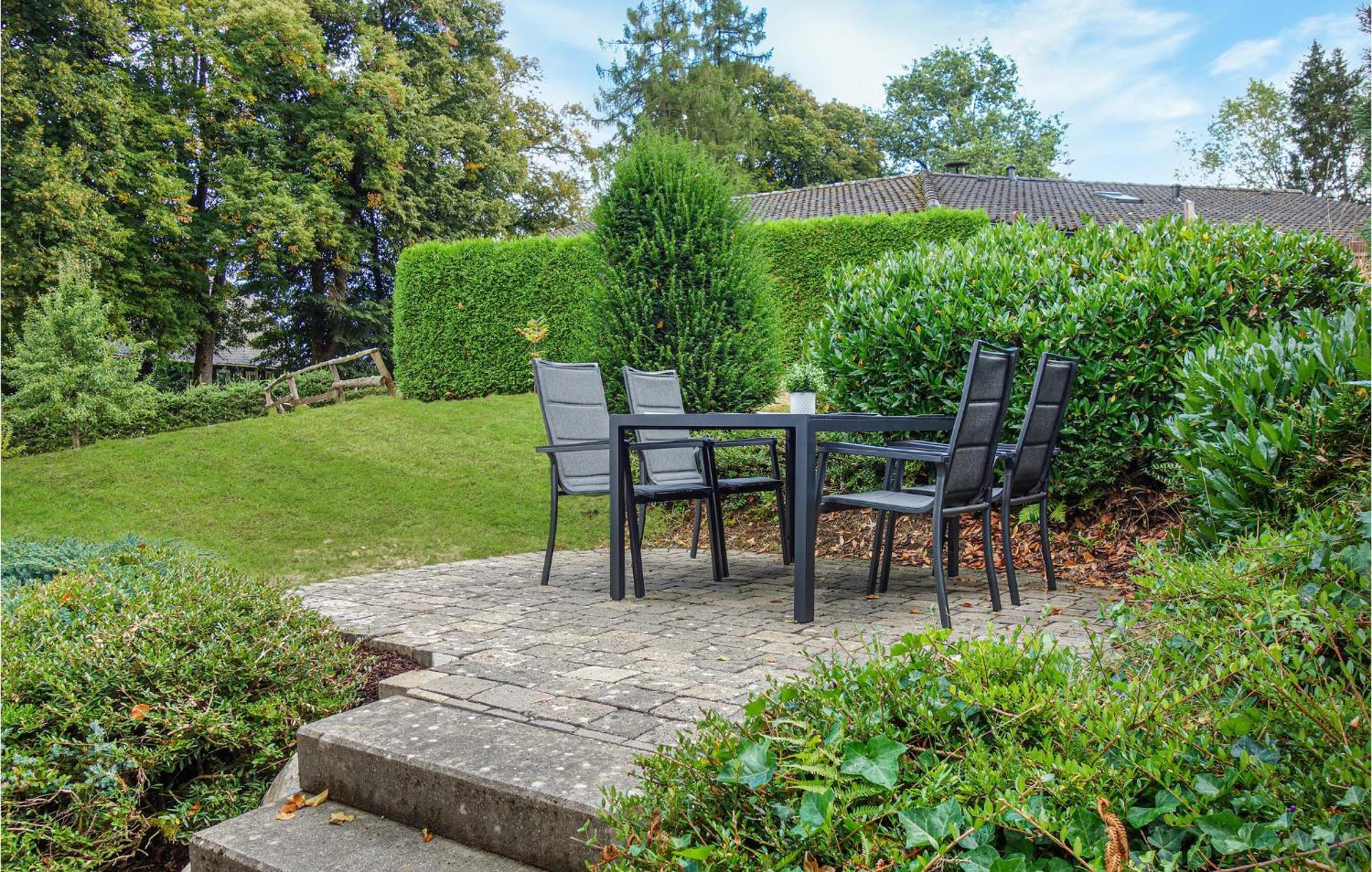 Gorgeous Home In Attendorn With Kitchen エクステリア 写真